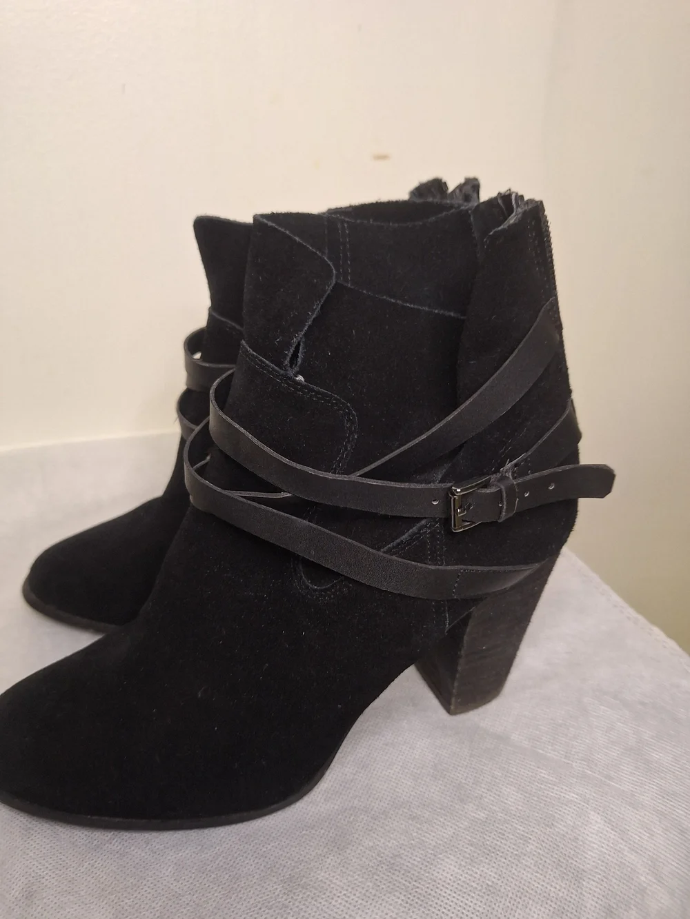 Women's Black Suede Ankle Boots with Wrap Straps.         Size 8 Med